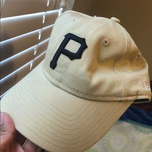 Pittsburgh Pirates women’s baseball cap NEW
